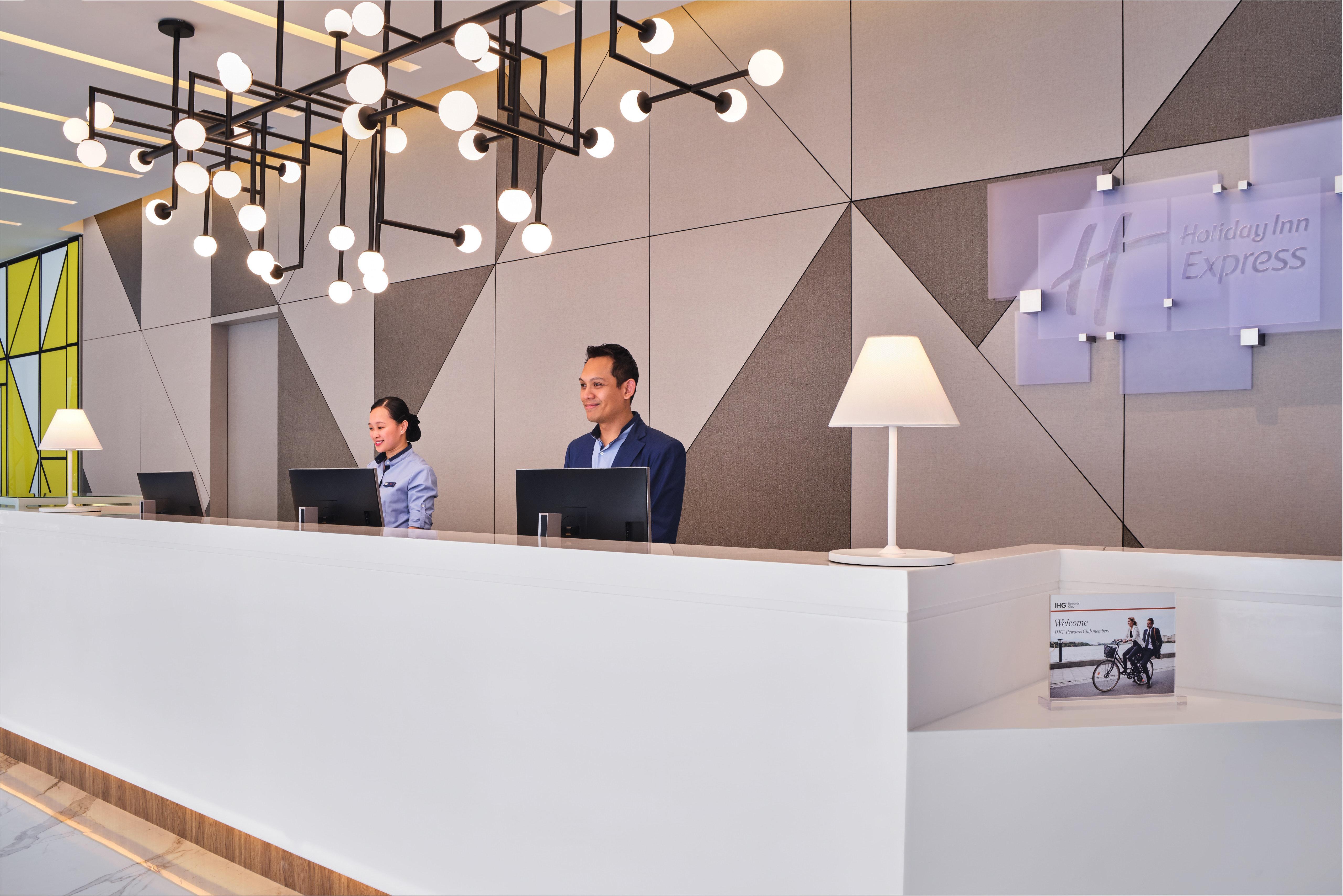 Holiday Inn Express Singapore Serangoon By Ihg Dış mekan fotoğraf